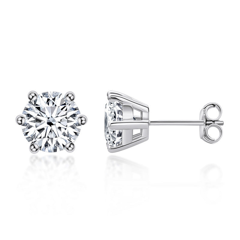 Heart-cut D-E color moissanite earrings in S925 silver